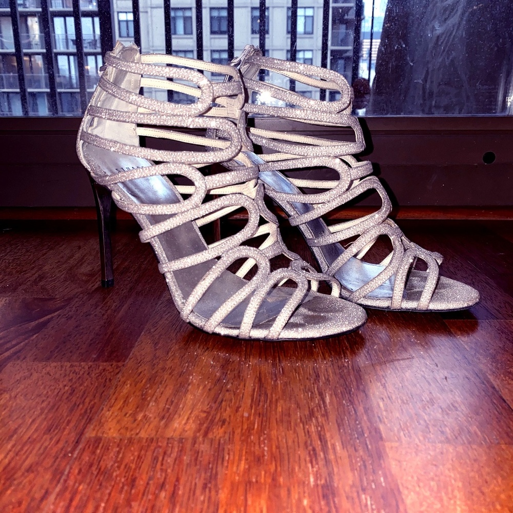 Stuart Weitzman LOOPDELOOP in PLATA GLITTERATI